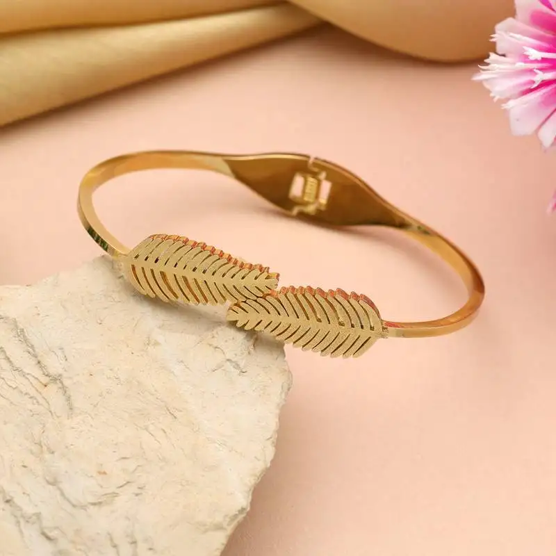 Gold color openable anti tarnish bracelet
