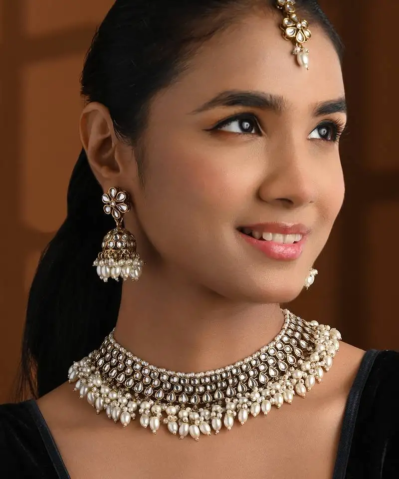 Gold plated traditional kundan pearl choker necklace with earrings & maang tikka for women (k7307w)