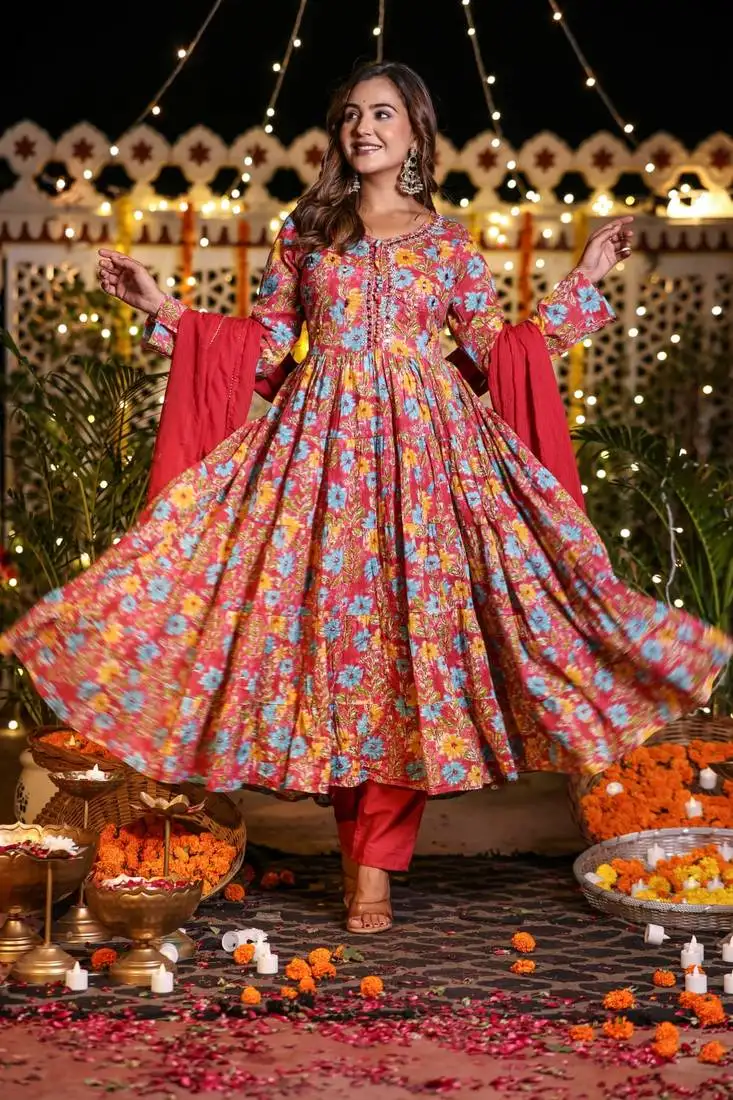 Cotton mulmul full-flare anarkali kurti-pant-dupatta set