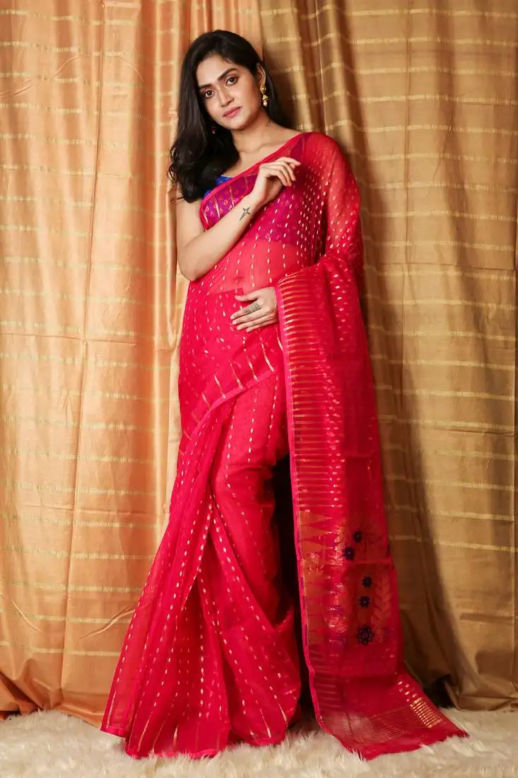 Dark pink woven blended cotton saree without blouse