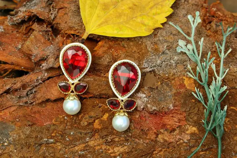 Maroon onyx earrings