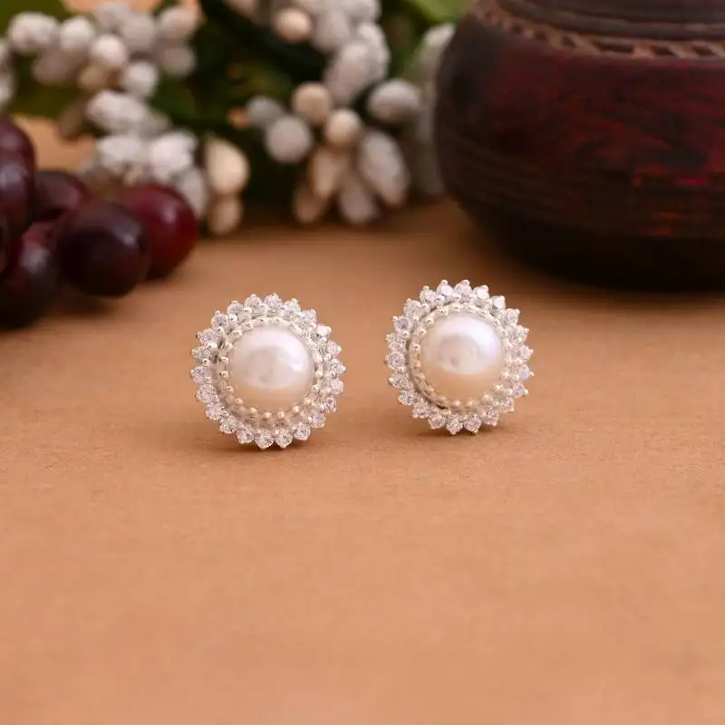 Silver color 925 silver stud earrings