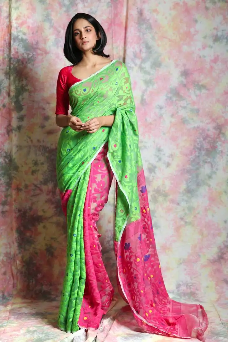 Green woven blended cotton saree without blouse