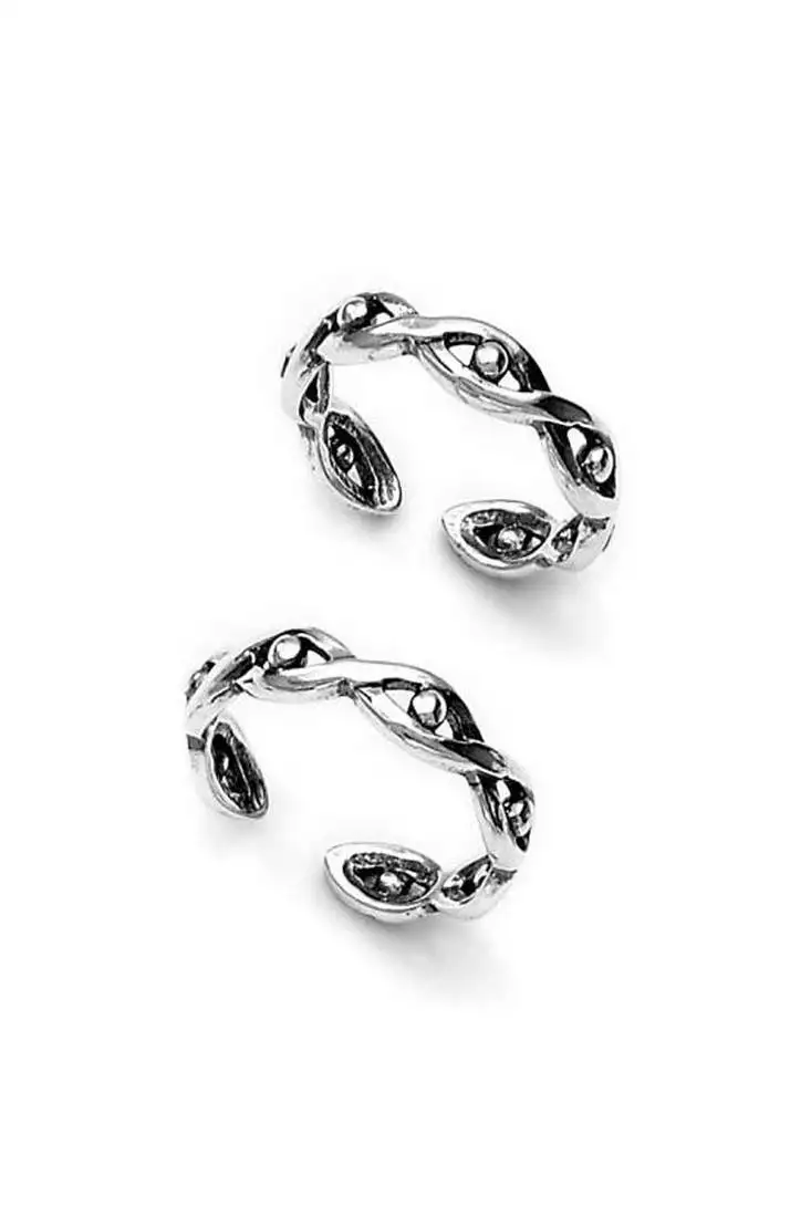 Classy cutwork silver toe ring-tr202
