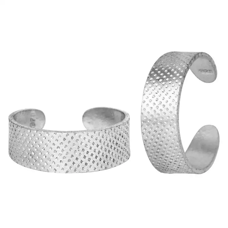 Classy engraved silver toe ring-trrd004