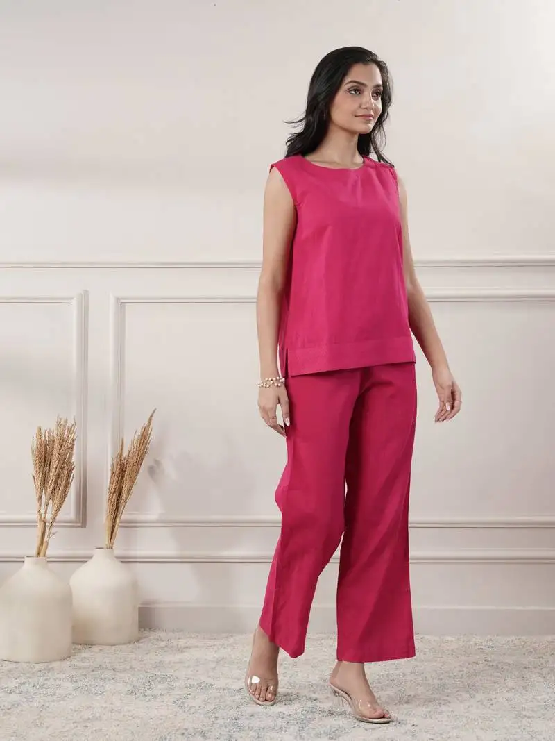 Women fuchsia cotton yoga set