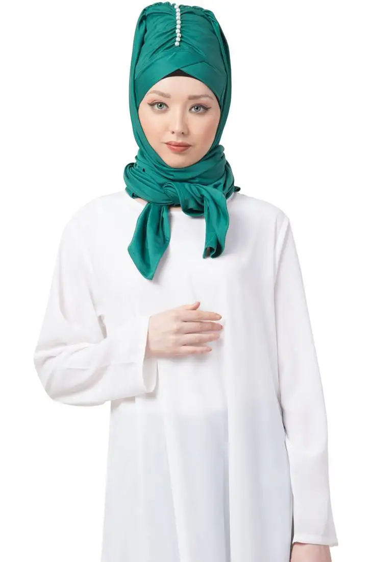 Green embroidered polyester hijab