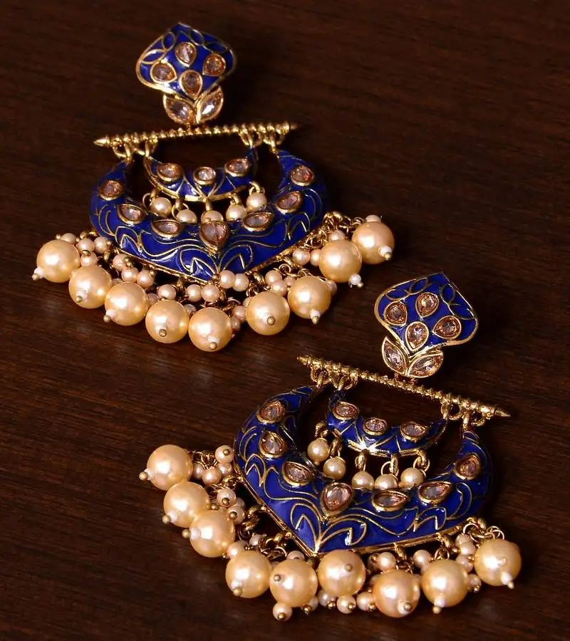 Kundan and pearls embellished designer earrings 217ed218