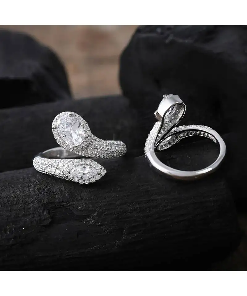 Sliver smart look designer classy stylish ring