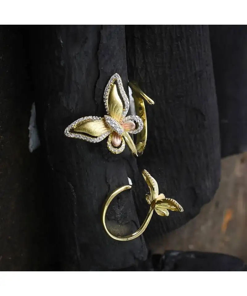 Cute delicate butterfly ring