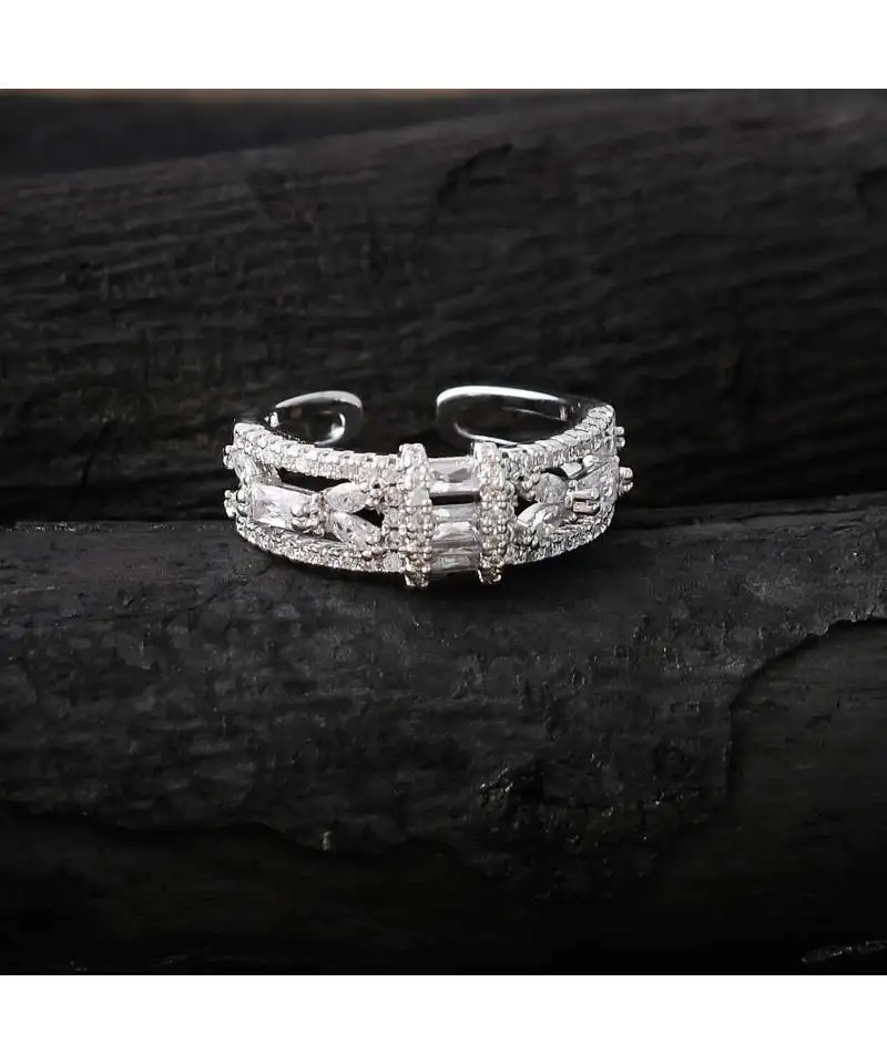 Silver elegant cute delicate diamond ring