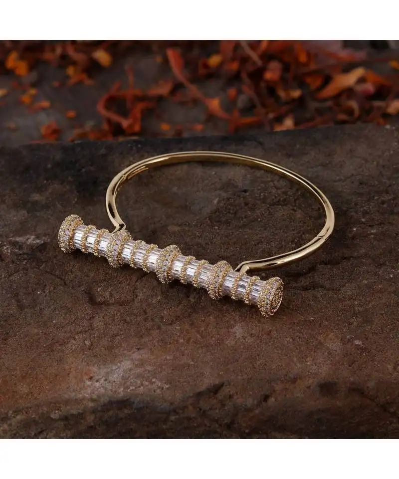 Designer stylish fine quality cubic zaricon barclet